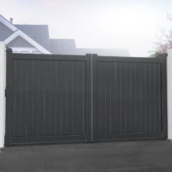 Devon Premium Aluminium Driveway Double Gates - Grey -Halls || Lifetime || Keter Sales rmg001dggrey devon premium aluminium swing gate insitu2 min